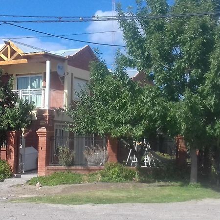 Casa De Franchesca Hostel Trelew Dış mekan fotoğraf