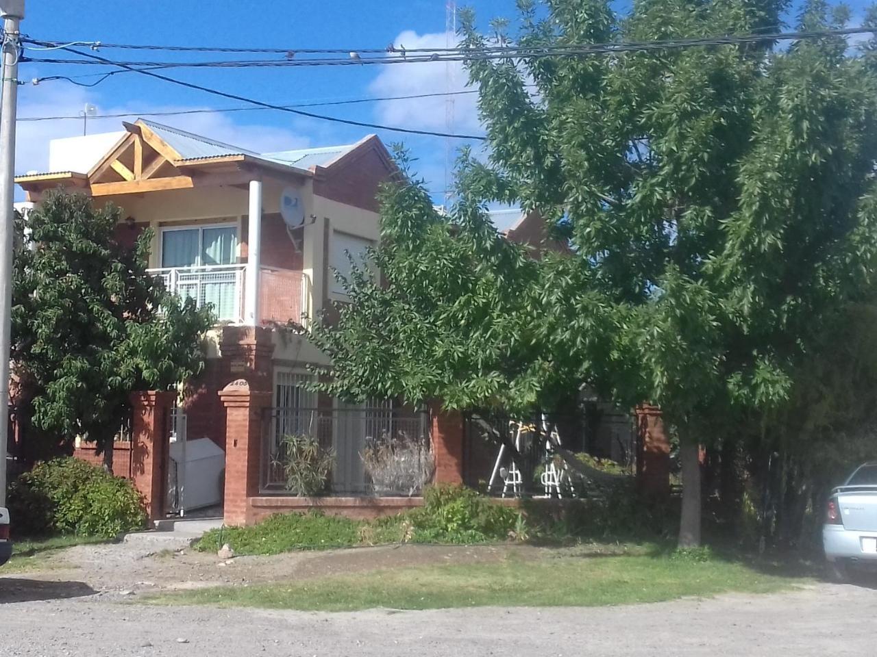 Casa De Franchesca Hostel Trelew Dış mekan fotoğraf